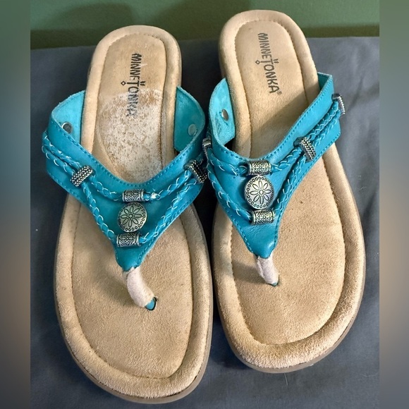 Women's Sandal "Turquoise Silverthorne 360" by Minnetonka 504440 *Flaw In Descr. - Picture 1 of 7